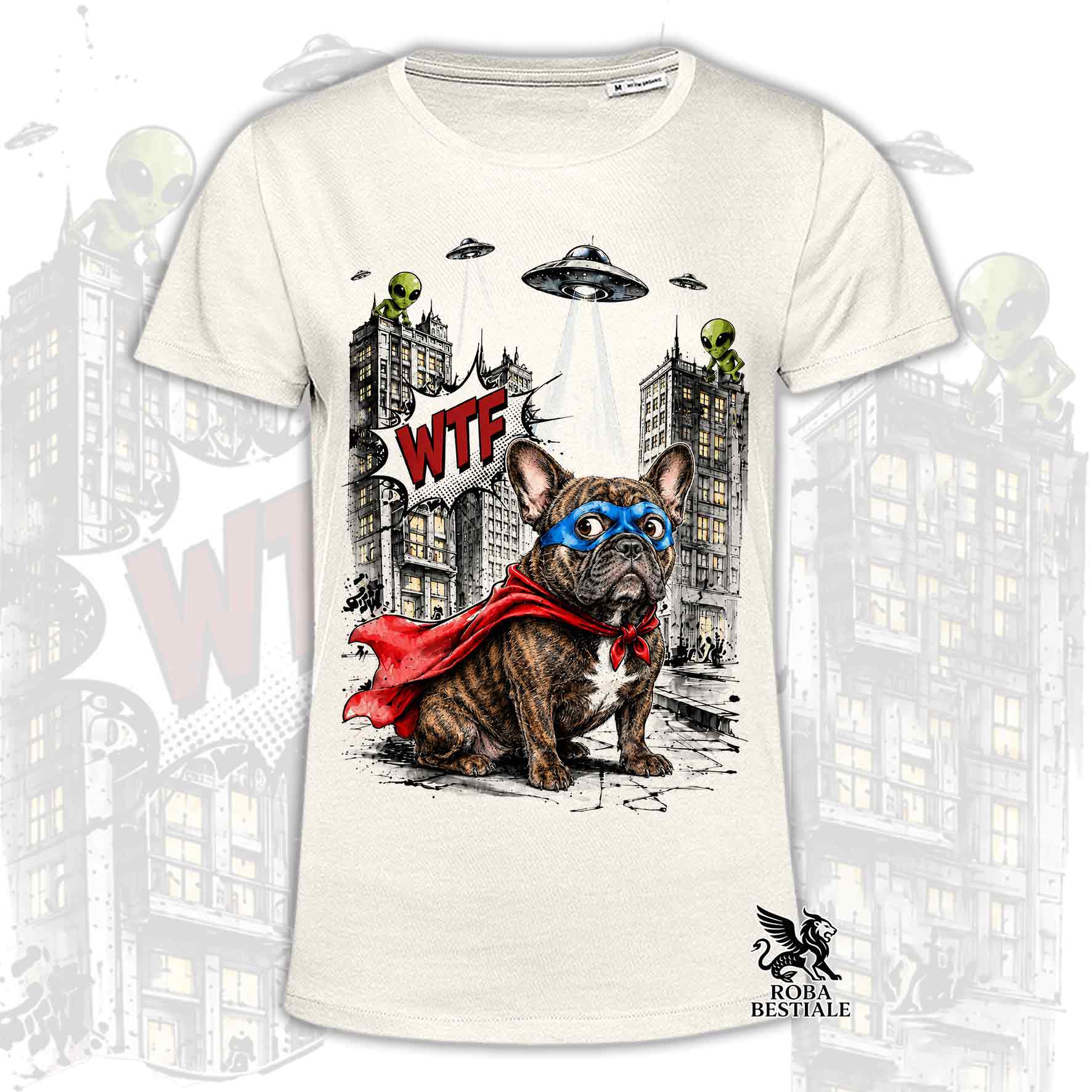 T-shirt beige stampata con un Bouledogue Francese con espressione sorpresa, vestito da Super Eroe. Grafica originale Roba Bestiale, collezione Hero