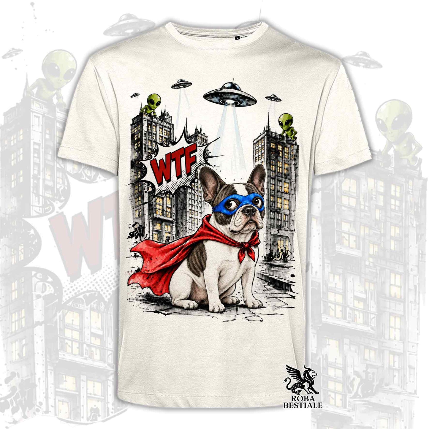 T-shirt beige stampata con un Bouledogue Francese con espressione sorpresa, vestito da Super Eroe. Grafica originale Roba Bestiale, collezione Hero