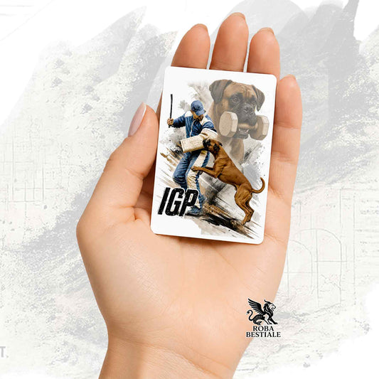 Calamita in MDF stampata con un Boxer che fa IGP, grafica Zero Distance di Roba Bestiale