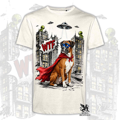 T-shirt beige stampata con un Boxer con espressione sorpresa, vestito da Super Eroe. Grafica originale Roba Bestiale, collezione Hero