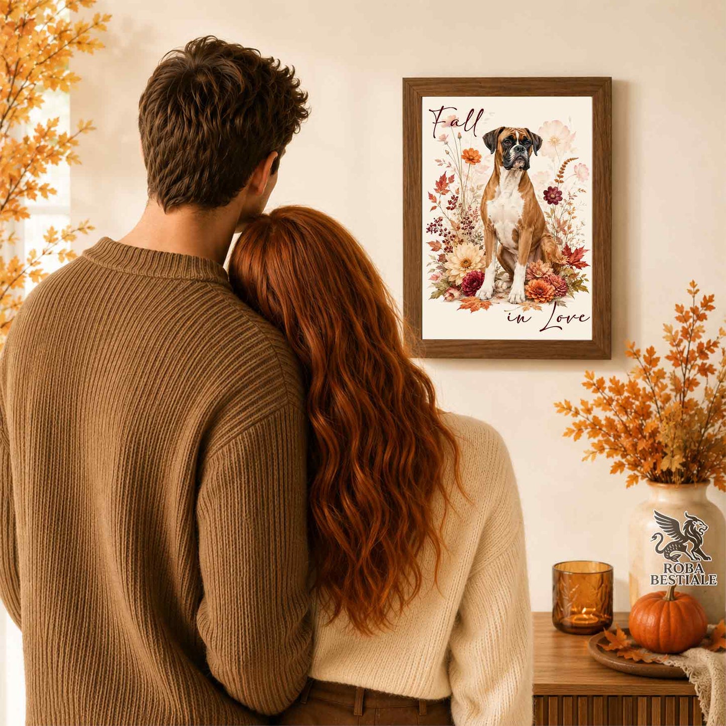 Quadretto con la stampa A4 di un Boxer seduto in mezzo a fiori e foglie autunnali. Grafica originale Roba Bestiale, collezione Fall in Love