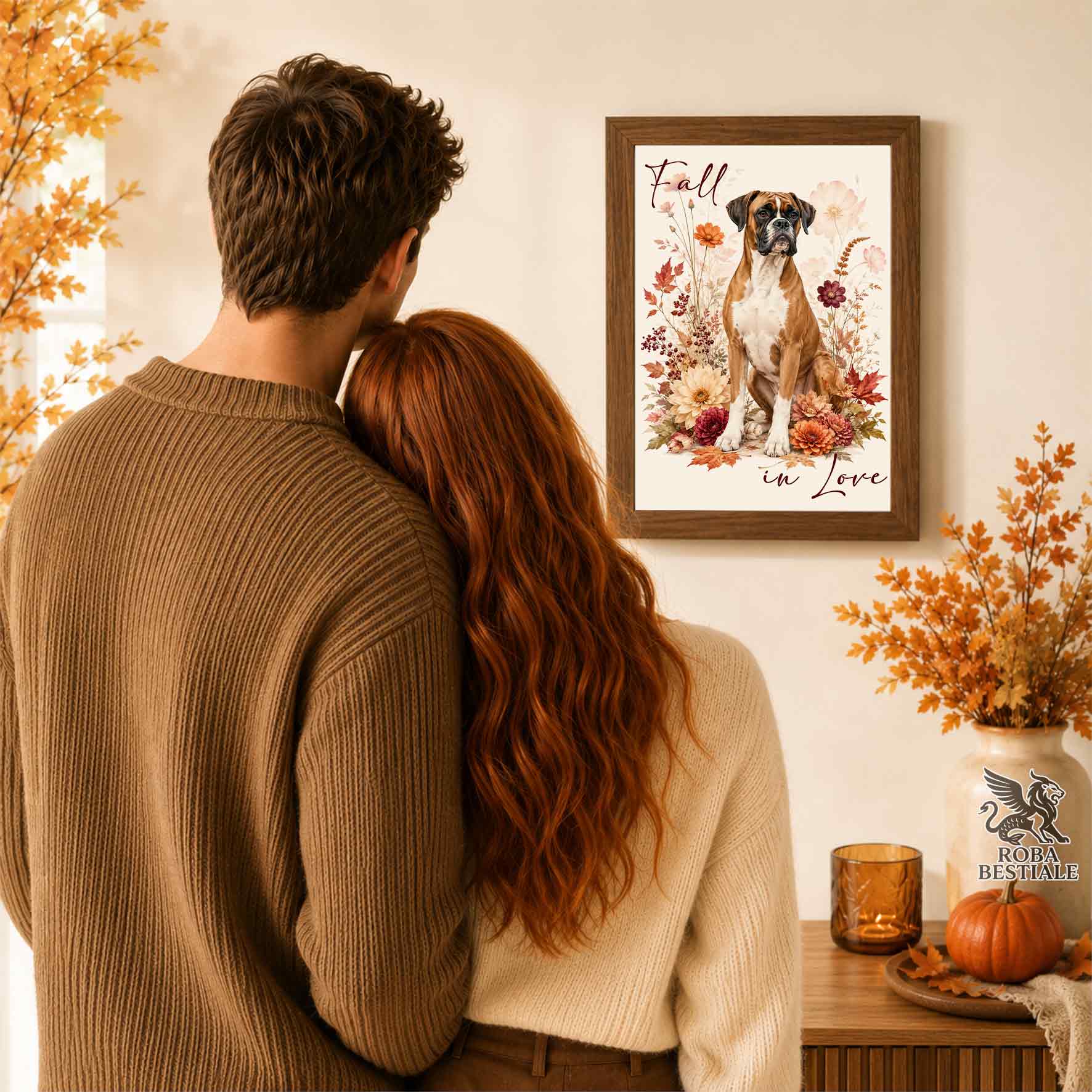 Quadretto con la stampa A4 di un Boxer seduto in mezzo a fiori e foglie autunnali. Grafica originale Roba Bestiale, collezione Fall in Love