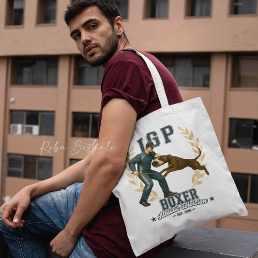 Borsa shopper stampata con un Boxer tigrato che fa IGP. Grafica originale Roba Bestiale