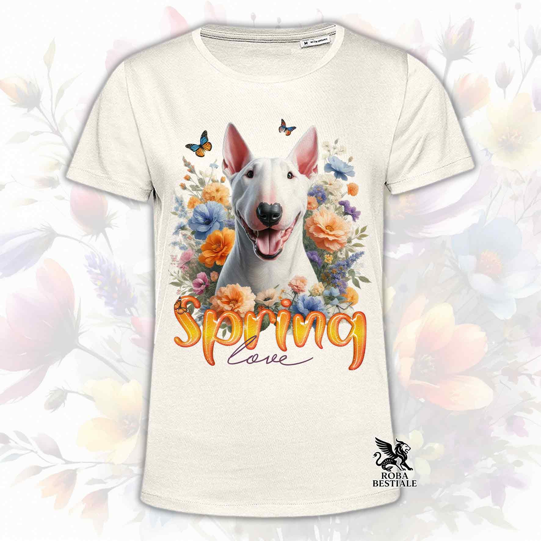 Una t-shirt beige stampata con un Bull Terrier immerso nei fiori colorati. Collezione Spring Love di Roba Bestiale
