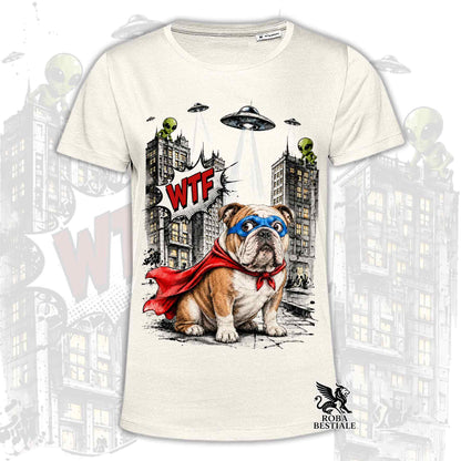 T-shirt beige stampata con un Bulldog Inglese con espressione sorpresa, vestito da Super Eroe. Grafica originale Roba Bestiale, collezione Hero