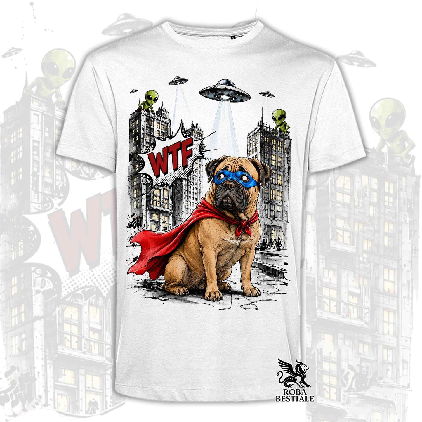T-shirt bianca stampata con un Bullmastiff con espressione sorpresa, vestito da Super Eroe. Grafica originale Roba Bestiale, collezione Hero