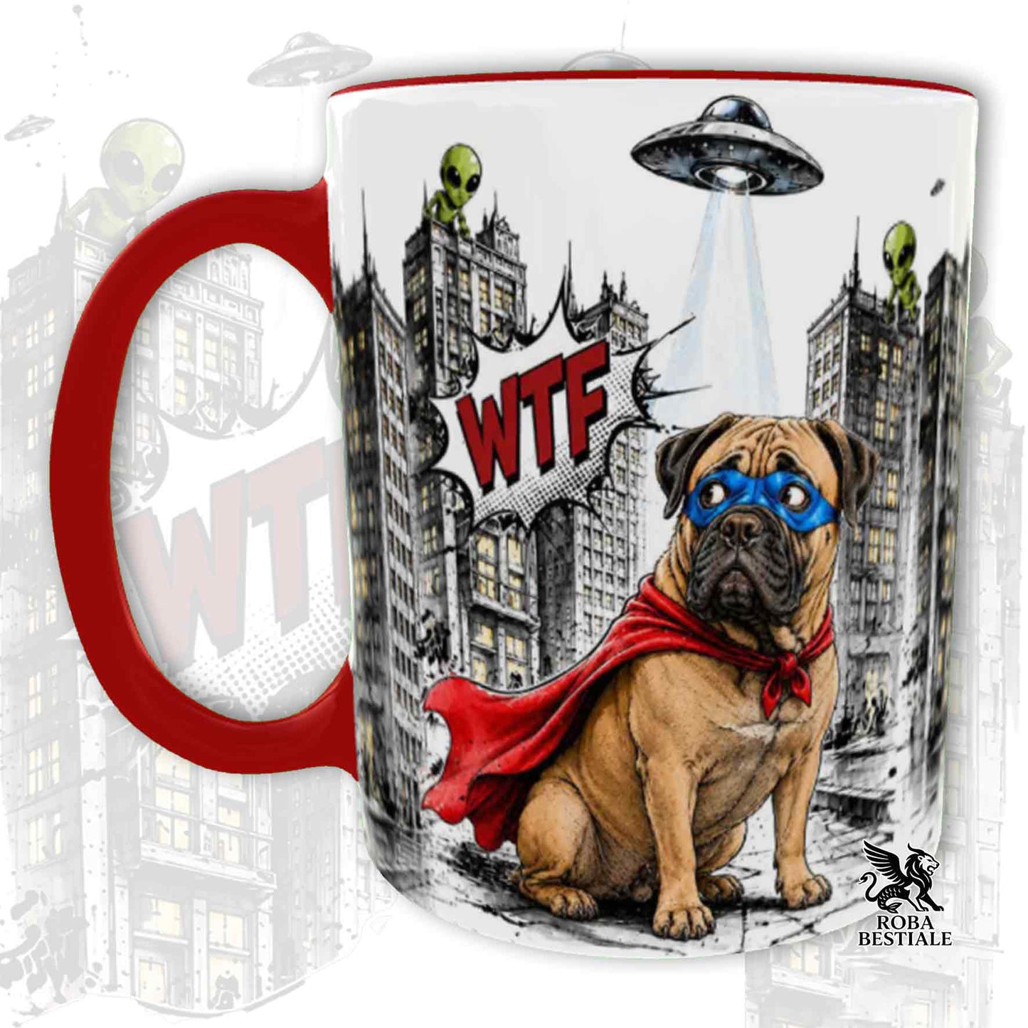 Tazza rossa stampata con un Bullmastiff con espressione sorpresa, vestito da Super Eroe. Grafica originale Roba Bestiale, collezione Hero