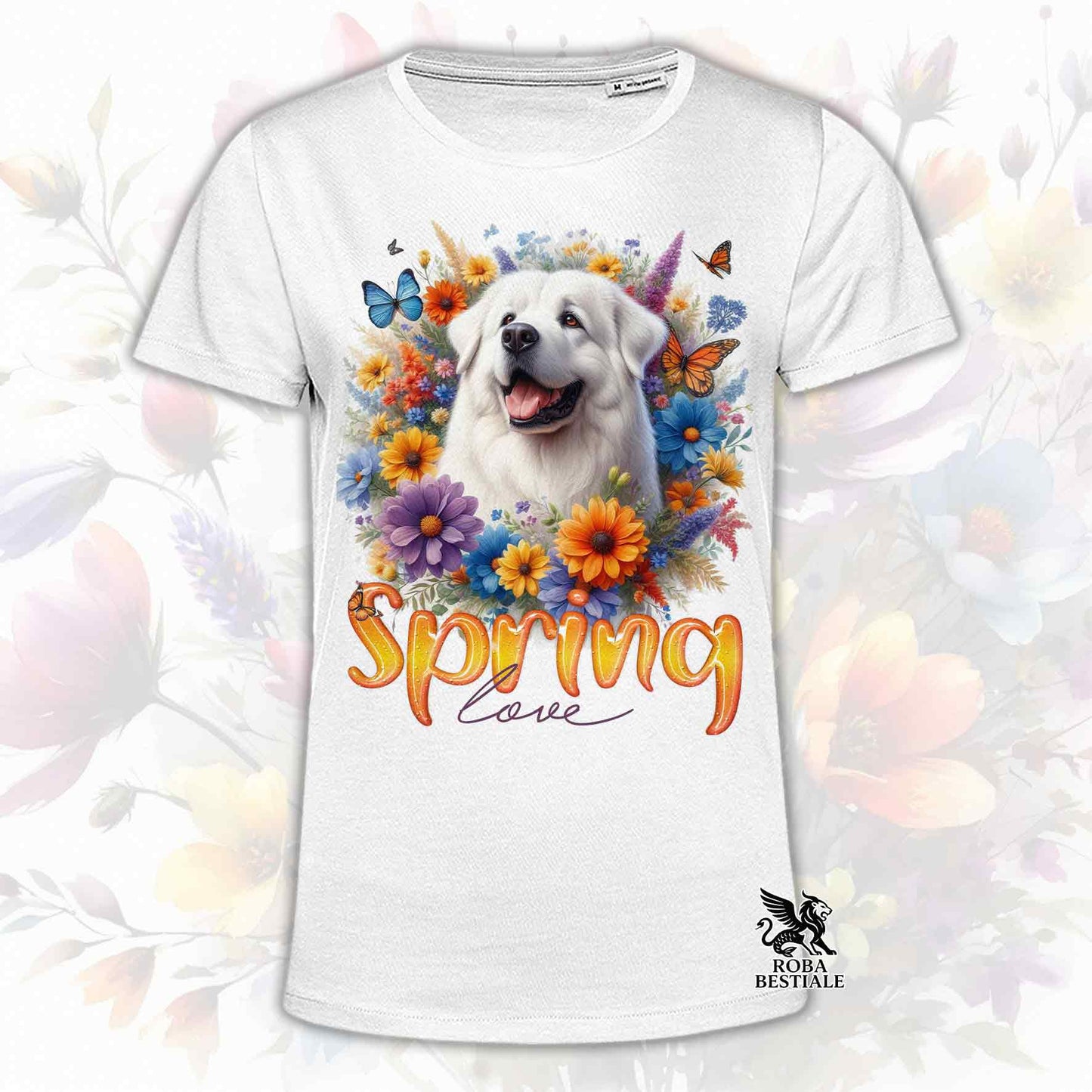 Una t-shirt bianca stampata con un Pastore Abruzzese Maremmano immerso in fiori colorati. Collezione Spring Love di Roba Bestiale