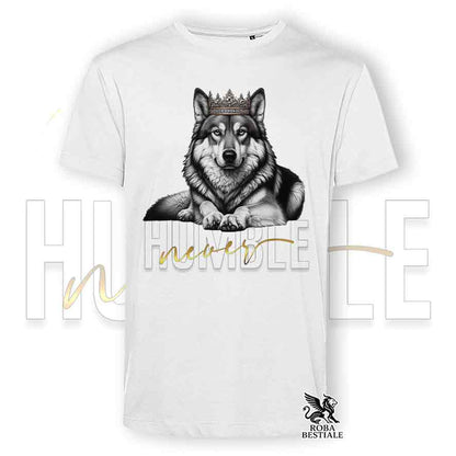 T-shirt stampata con un Cane Lupo Cecoslovacco, colore bianco con grafica Never Humble