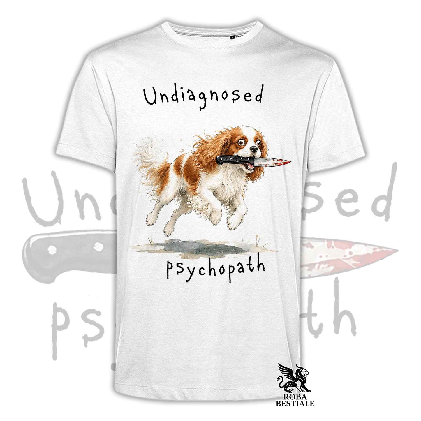 T-shirt bianca stampata con un Cavalier King Charles Spaniel che tiene un coltello tra i denti. Grafica originale Roba Bestiale, collezione Psychopath