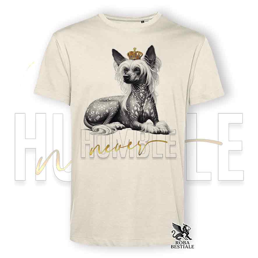 T-shirt stampata con un Chinese Crested Dog hairless, colore beige con grafica Never Humble