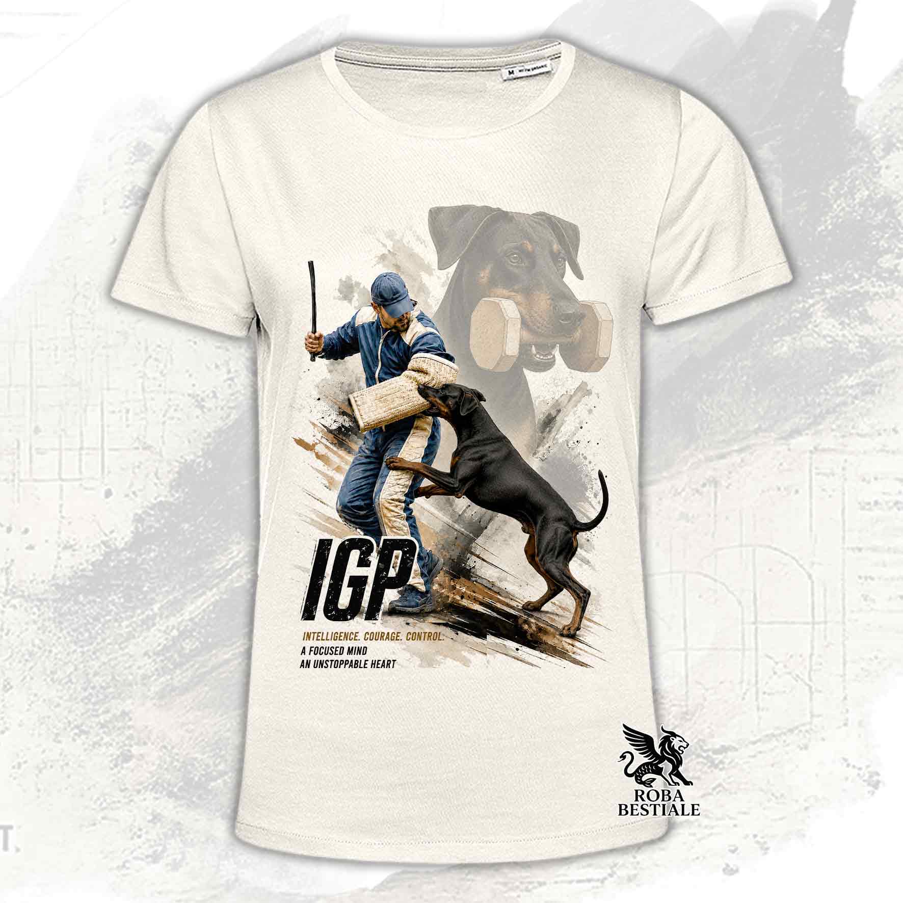 T-shirt beige stampata con un Dobermann in una grafica dedicata all'IGP, collezione Zero DIstance di Roba Bestiale