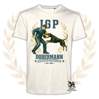 Una t-shirt stampata con un Dobermann che fa IGP. Grafica originale Roba Bestiale