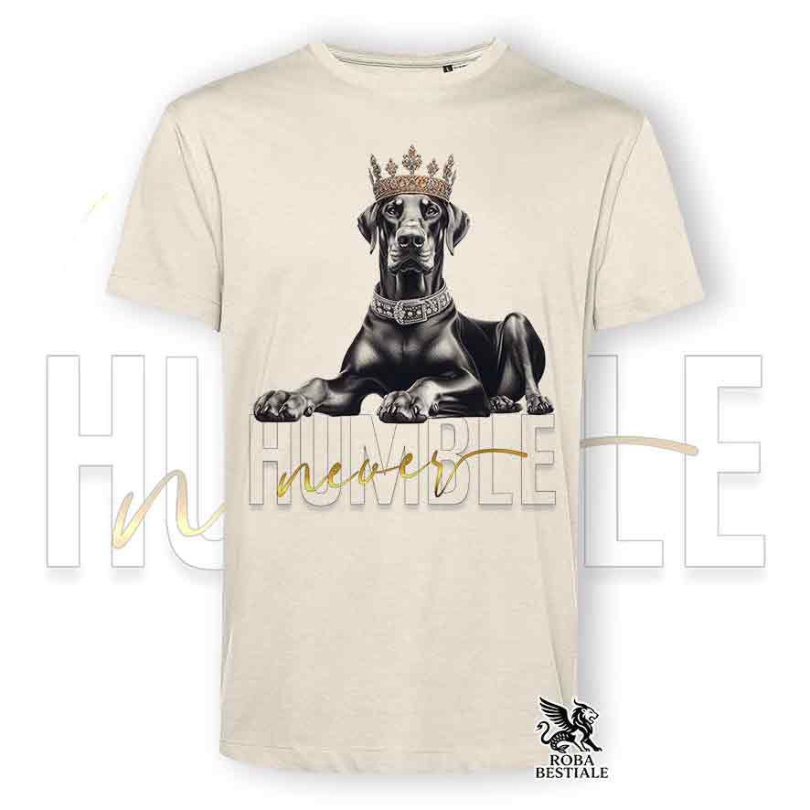 T-shirt stampata con un Dobermann, colore beige con grafica Never Humble