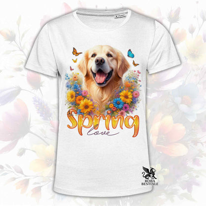 Una t-shirt bianca stampata con un Golden Retriever immerso nei fiori colorati. Collezione Spring Love di Roba Bestiale