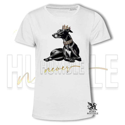 T-shirt stampata con un Greyhound, colore bianco con grafica Never Humble
