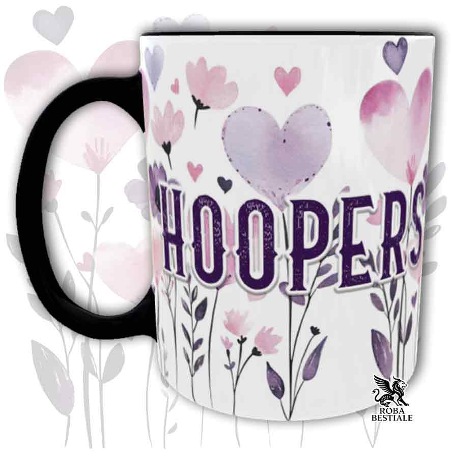 Tazza con dettagli neri stampata con una grafica dedicata all'Hoopers, collezione Candy