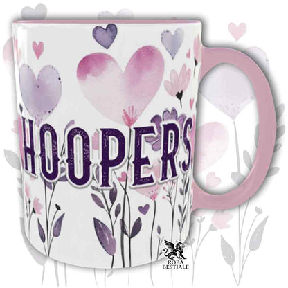 Tazza con dettagli rosa stampata con una grafica dedicata all'Hoopers, collezione Candy