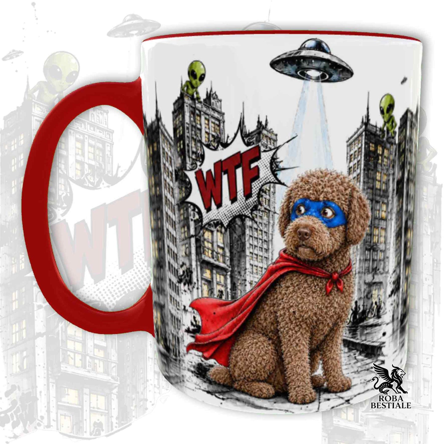 Tazza rossa stampata con un Lagotto Romagnolo con espressione sorpresa, vestito da Super Eroe. Grafica originale Roba Bestiale, collezione Hero