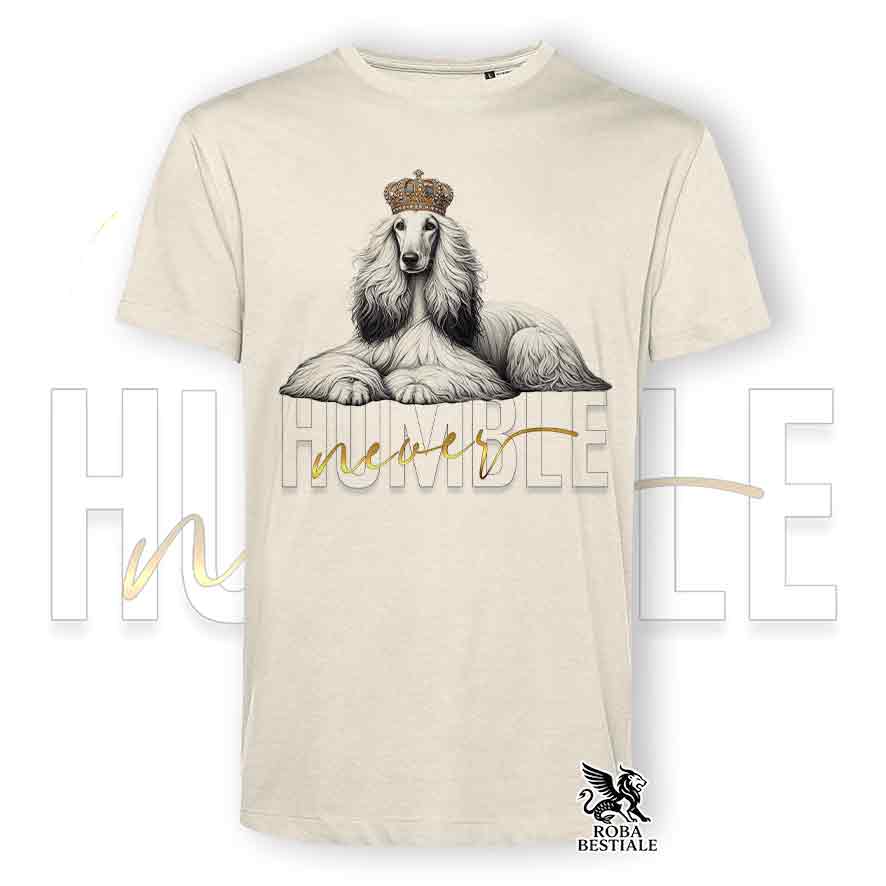 T-shirt stampata con un Levriero Afgano, colore beige con grafica Never Humble