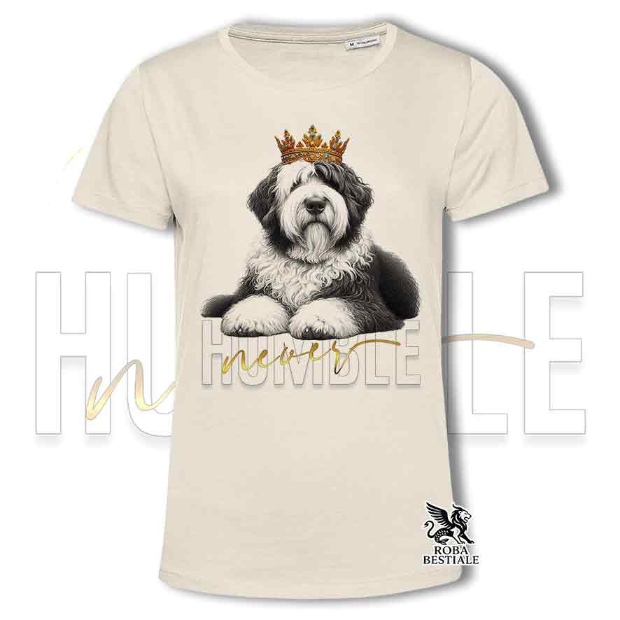 T-shirt stampata con un Old English Sheepdog, colore beige con grafica Never Humble