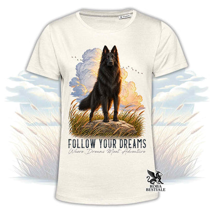 T-shirt beige stampata con un Pastore Belga Groenendael. Grafica originale Roba Bestiale, collezione Dream