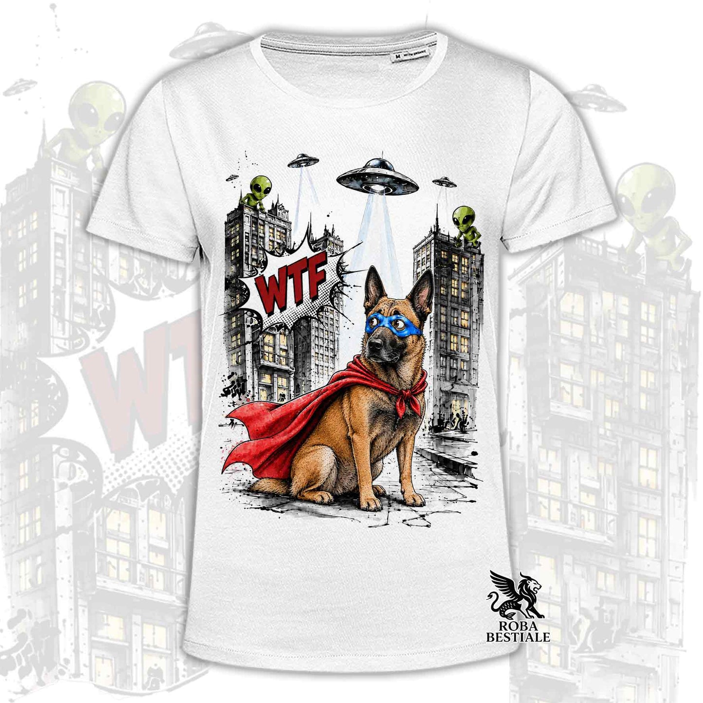 T-shirt bianca stampata con un Pastore Belga Malinois con espressione sorpresa, vestito da Super Eroe. Grafica originale Roba Bestiale, collezione Hero