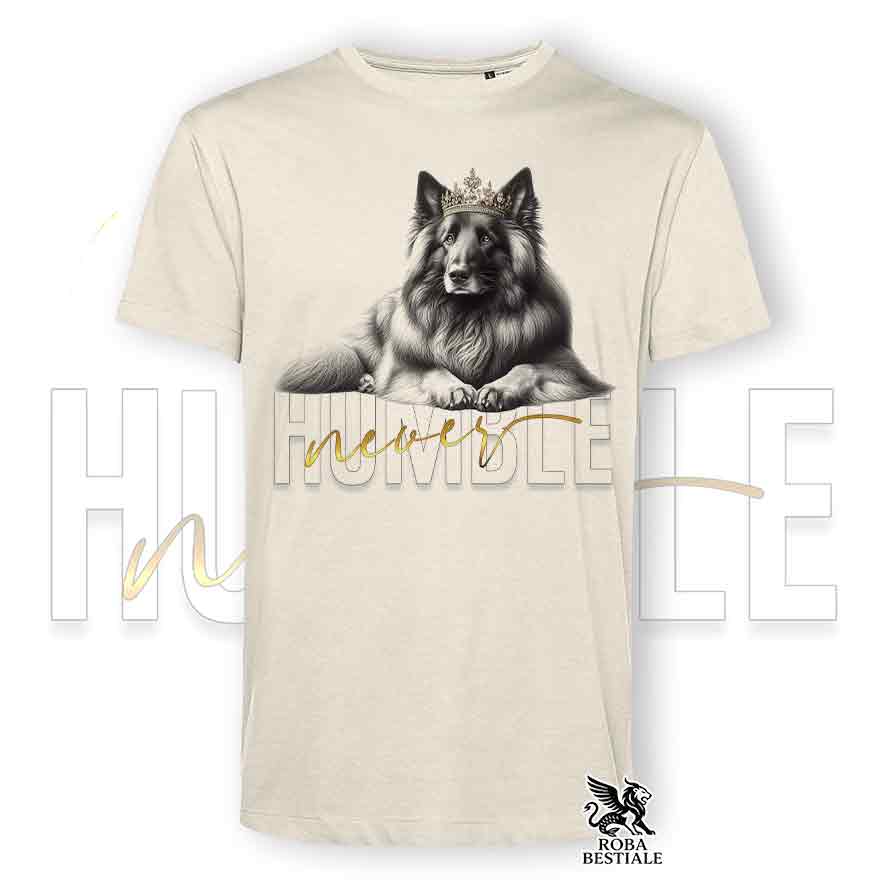 T-shirt stampata con un Pastore Belga Tervueren, colore beige con grafica Never Humble