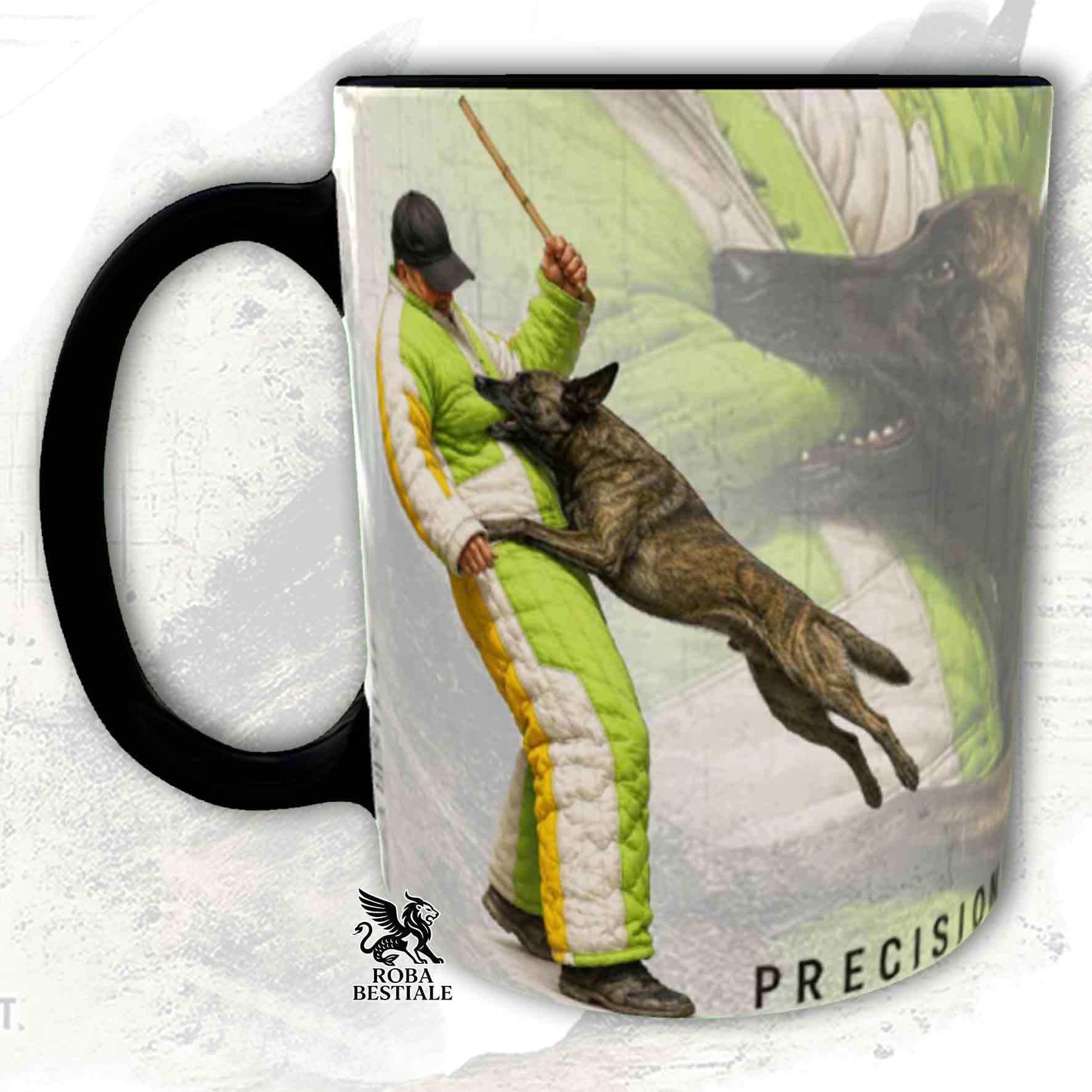 Tazza bianca con dettagli neri stampata una grafica originale di Roba Bestiale con un Pastore Olandese a pelo corto che fa Mondioring