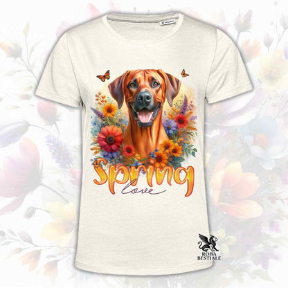Una t-shirt beige stampata con un Rhodesian Ridgeback immerso in fiori colorati. Collezione Spring Love di Roba Bestiale