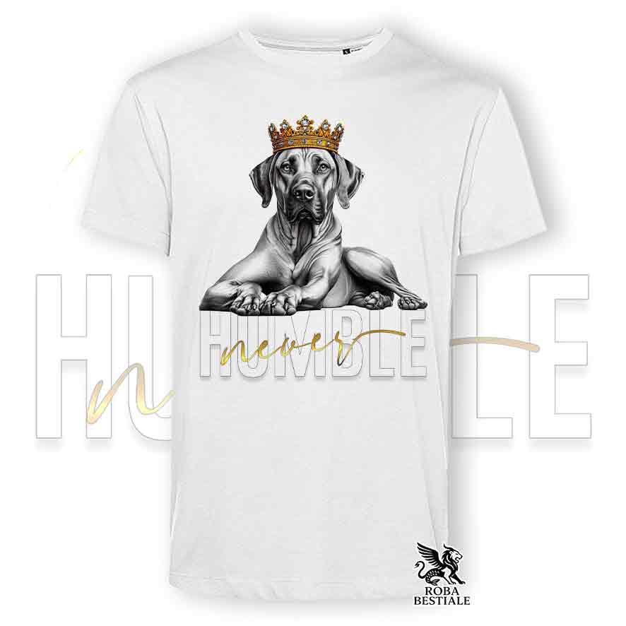 T-shirt stampata con un Rhodesian Ridgeback, colore bianco con grafica Never Humble