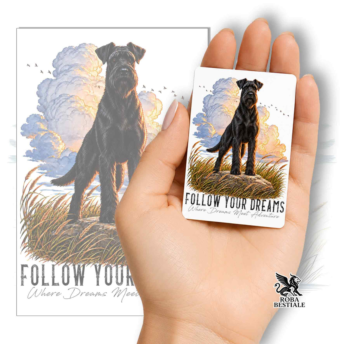 Calamita con cane RIESENSCHNAUZER nero, illustrazione e scritta “FOLLOW YOUR DREAMS”