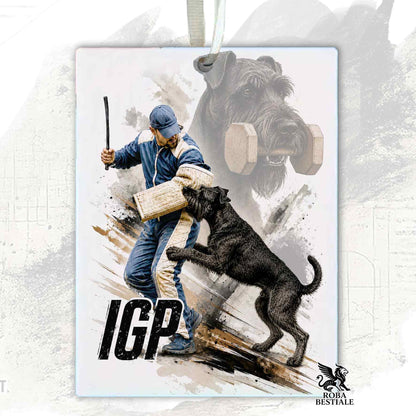 Profumatore in feltro con la stampa di un Riesenschnauzer che pratica IGP. Grafica originale Roba Bestiale