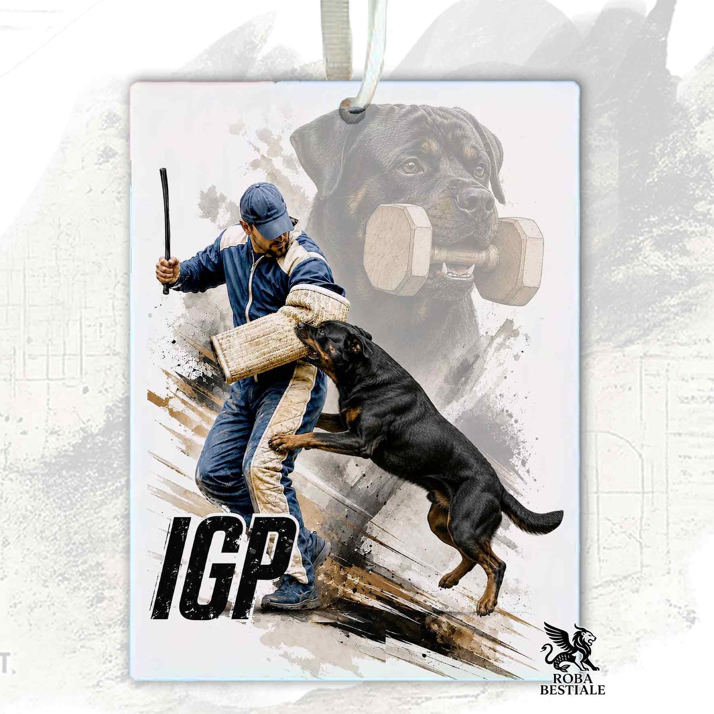 Profumatore in feltro con la stampa di un Rottweiler che pratica IGP. Grafica originale Roba Bestiale