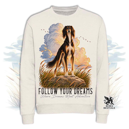 Felpa girocollo bianca con stampa cane e scritta “Follow your dreams”.