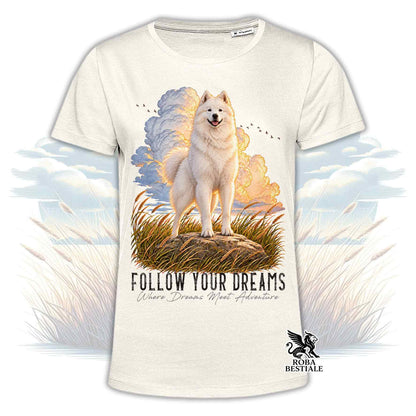 Maglietta beige con stampa cane, nuvole e scritta “FOLLOW YOUR DREAMS”