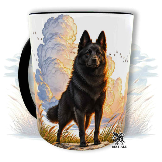 Tazza bianca con cane SCHIPPERKE nero, nuvole e logo ROBA BESTIALE