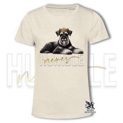 T-shirt stampata con uno Schnauzer Gigante, colore beige con grafica Never Humble