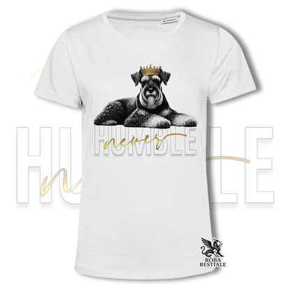T-shirt stampata con uno Schnauzer Gigante, colore bianco con grafica Never Humble