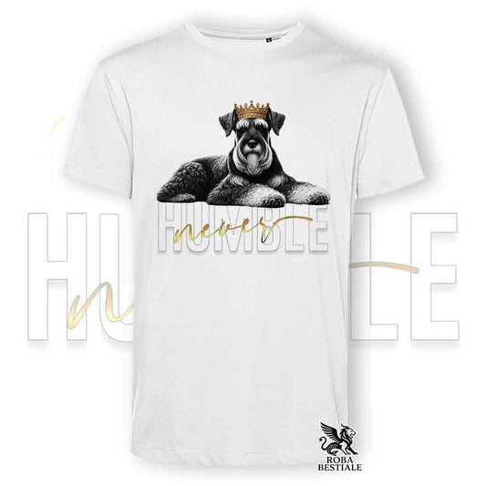 T-shirt stampata con uno Schnauzer Gigante, colore bianco con grafica Never Humble