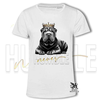 T-shirt bianca stampata con uno Shar Pei, grafica Never Humble