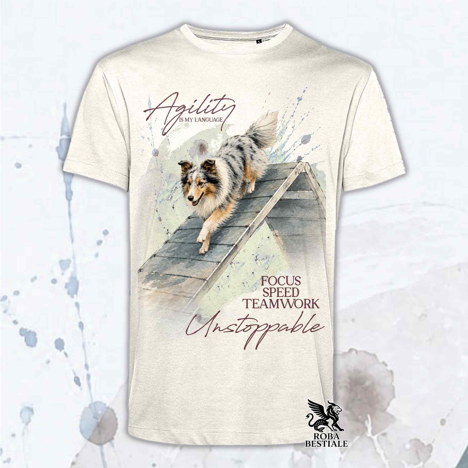 T-shirt bianca stampata con uno Shetland Sheepdog che fa Agility. Grafica originale Roba Bestiale, collezione A-Frame