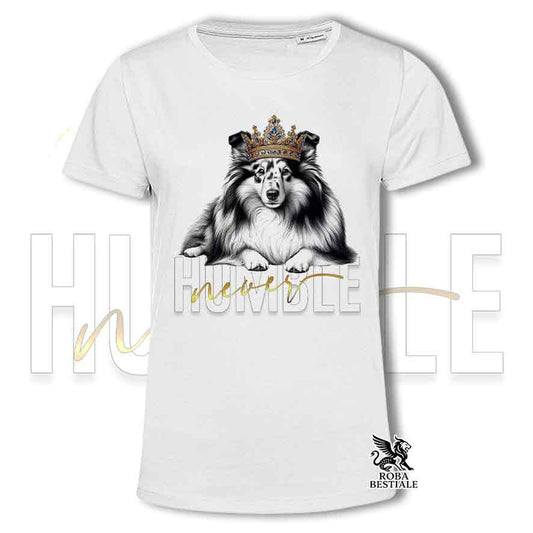 T-shirt bianca stampata con uno Shetland Sheepdog, grafica Never Humble