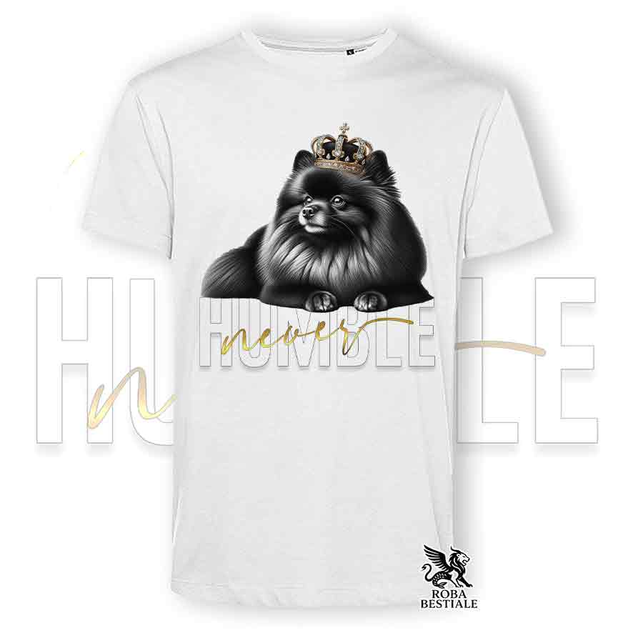 T-shirt bianca stampata con uno Spitz Tedesco Pomerania, grafica Never Humble