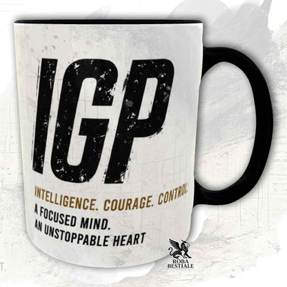 Tazza bianca con dettagli neri stampata una grafica originale di Roba Bestiale con un Pastore Tedesco da lavoro "Grigione" che fa IGP