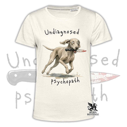 T-shirt beige stampata con un Weimaraner che tiene un coltello tra i denti. Grafica originale Roba Bestiale, collezione Psychopath