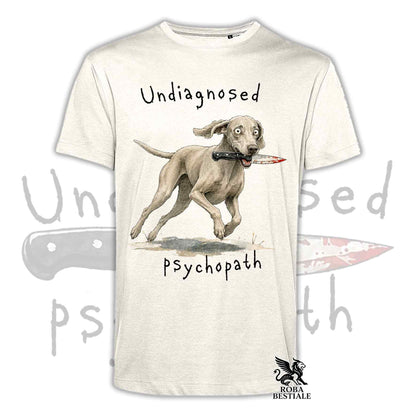 T-shirt beige stampata con un Weimaraner che tiene un coltello tra i denti. Grafica originale Roba Bestiale, collezione Psychopath