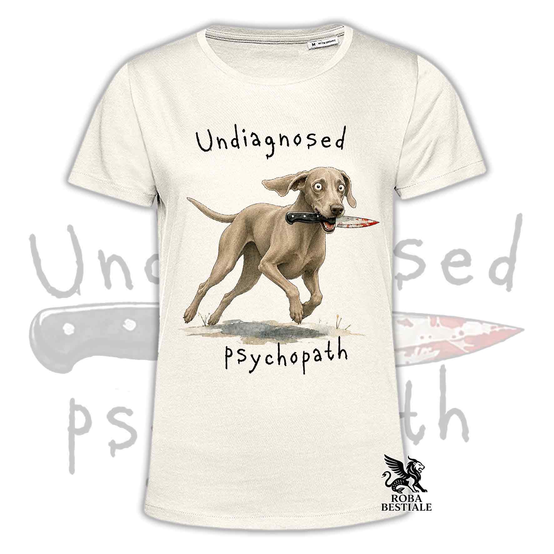 T-shirt beige stampata con un Weimaraner che tiene un coltello tra i denti. Grafica originale Roba Bestiale, collezione Psychopath
