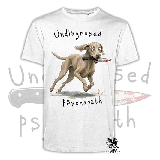 T-shirt bianca stampata con un Weimaraner che tiene un coltello tra i denti. Grafica originale Roba Bestiale, collezione Psychopath