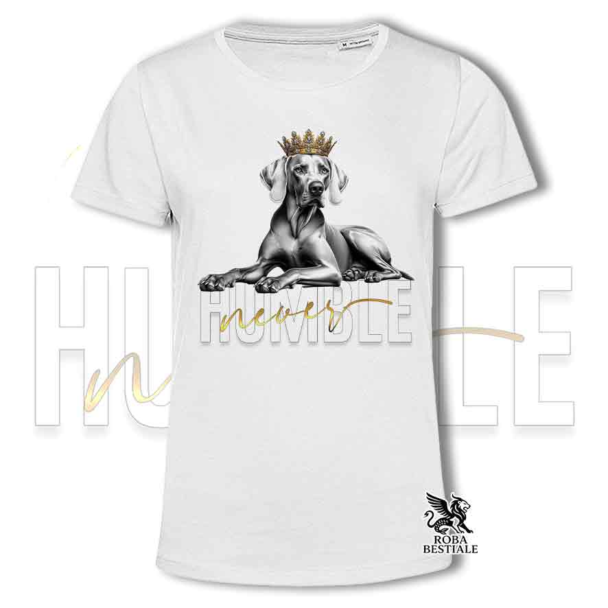 T-shirt bianca stampata con un Weimaraner, grafica Never Humble